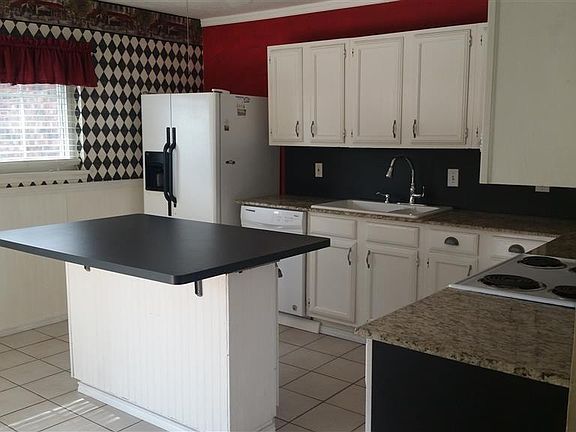 4th image of 9006 Westfield Dr