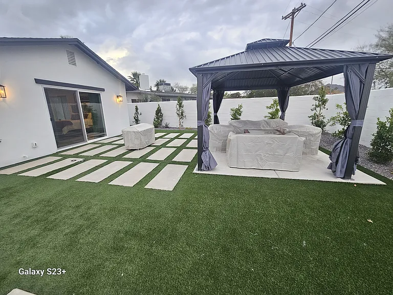 2817 N 71st Pl — Photo 15