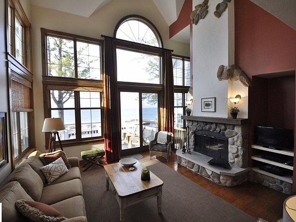 4th image of 2G Beals House