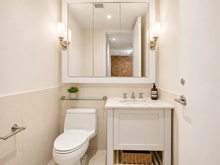 416 Washington St #4K — Photo 7
