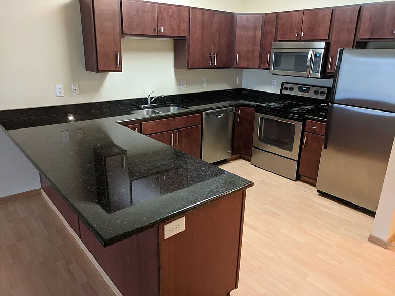 West Lake III Apartments — Photo 72
