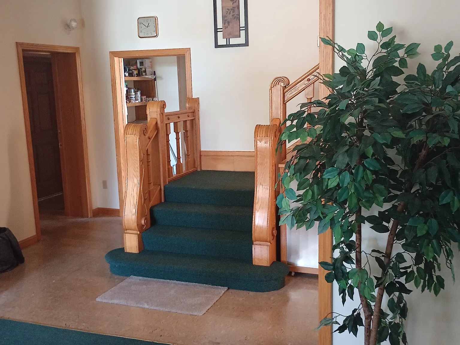 3 bed, 2000 sqft, $1,700 — Photo 4