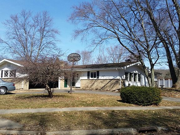 4th image of 1110 Kenmoor Ave SE