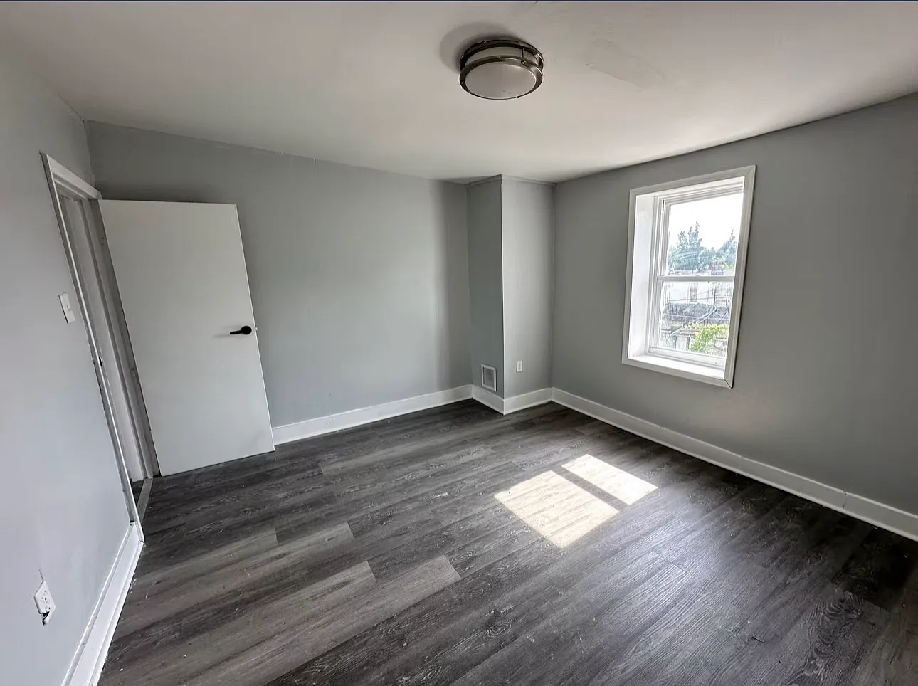 3 bed, 1700 sqft, $1,450 — Photo 3