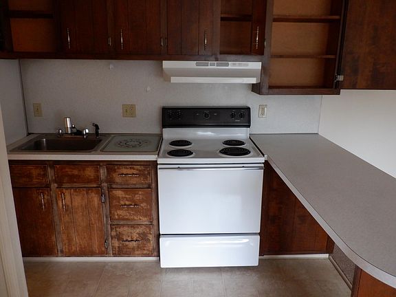3rd image of 89 Grove St APT 64