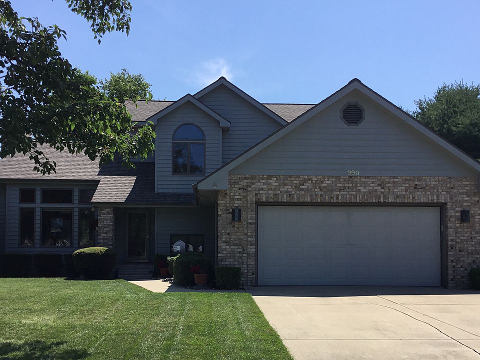 1st image of 990 Tucker Dr