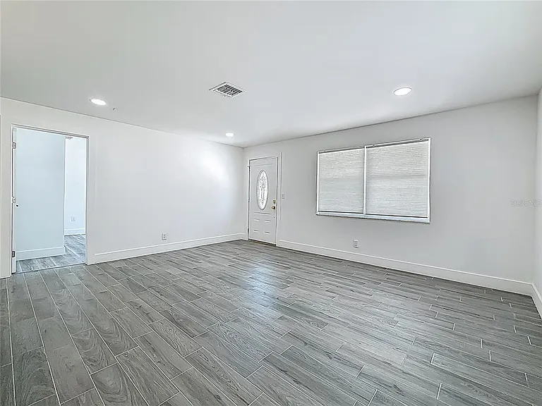 1755 Shore Acres Blvd NE — Photo 7