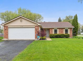 1730 Cedarwood Ln, Algonquin, IL