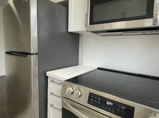 285 Park Lawn Road, Toronto, ON M8Y 3J7