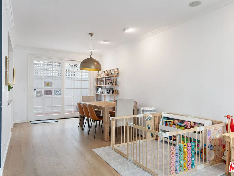 1802 California Ave — Photo 4