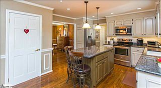 5th image of 125 Whittington Dr