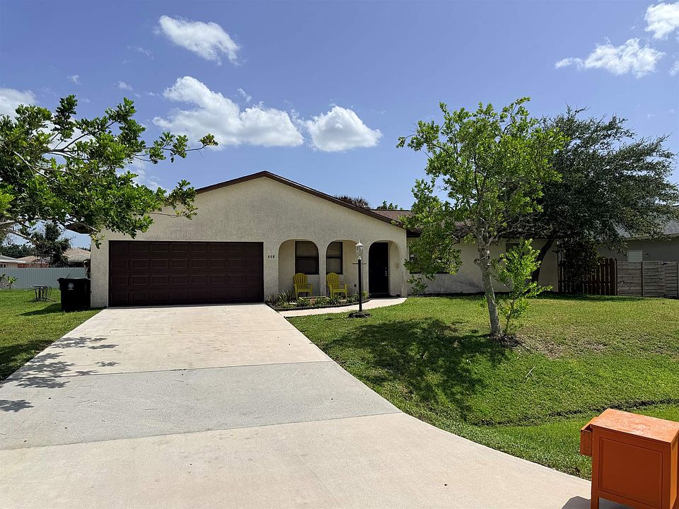 1st image of 508 NE Azalea Ave