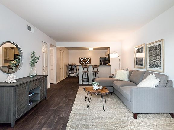 3rd image of 2147 Maverick Dr APT C