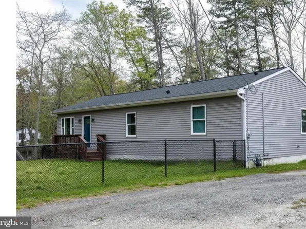 20 Columbine Ave, Browns Mills, NJ 08015