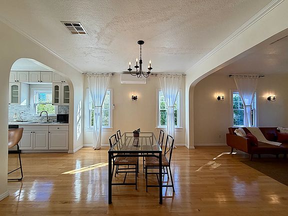 4th image of 1123 15th St #23B