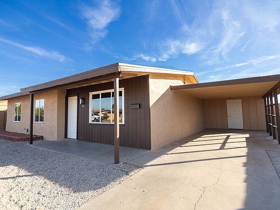 5th image of 907 E 25th Pl
