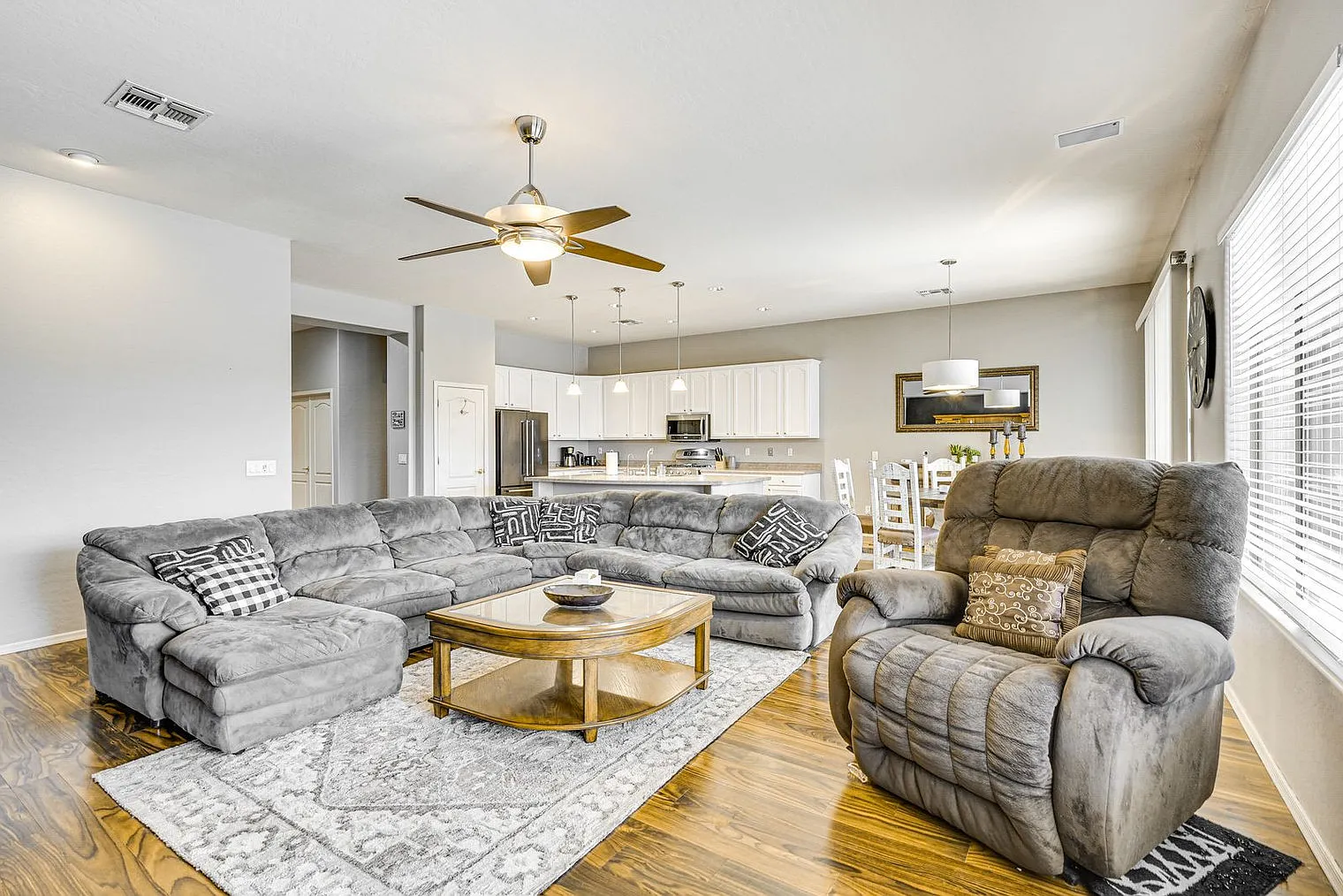 4 bed, 2.0 bath, 2389 sqft, $4,419 — Photo 1