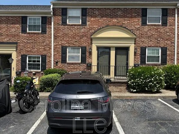 2530 E North St #15, Greenville, SC 29615
