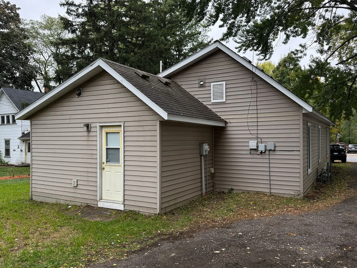 4 Bedroom 1 Bath Home | 1214 9th St. E. — Photo 2