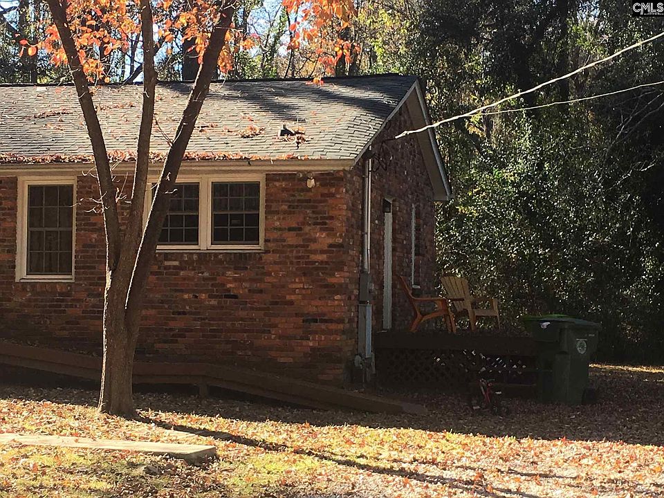 2nd image of 161 Horseshoe Cir