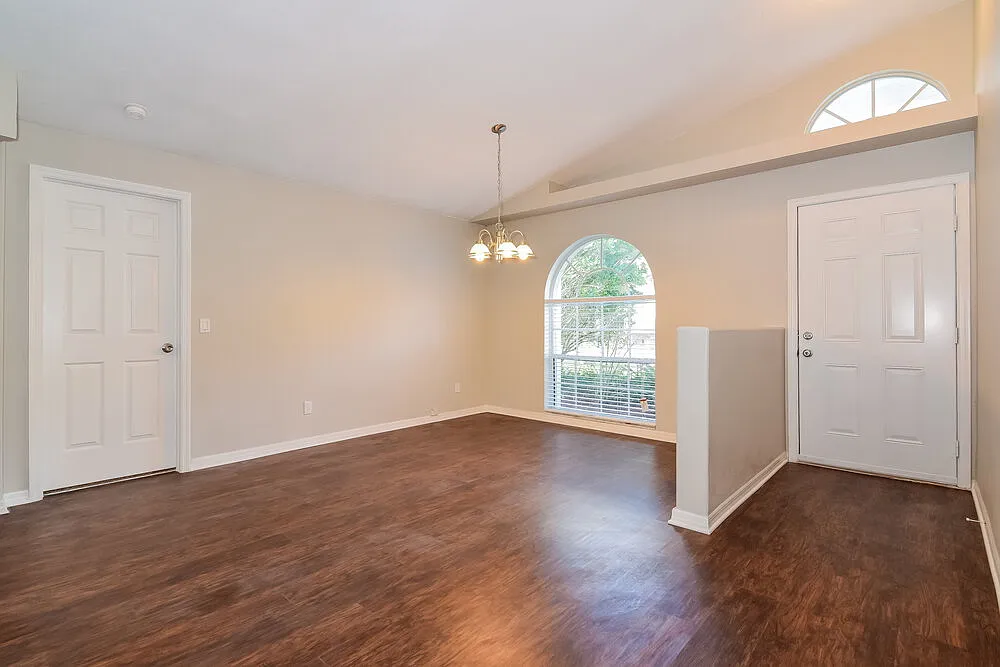 Building Photo - 4502 Netherwood Dr