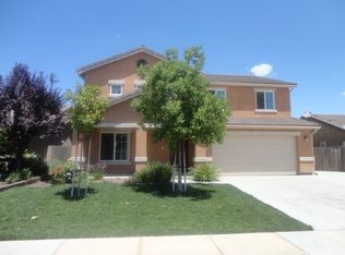 2410 E Arlen Ave, Visalia, CA 93292