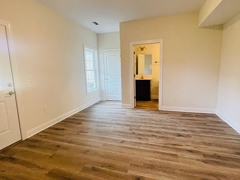1108 Harvest Ct — Photo 4
