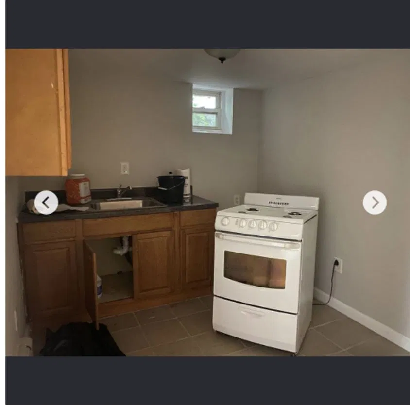 2 bed, 700 sqft, $1,200 — Photo 2