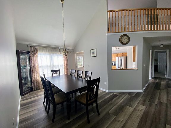 5th image of 3093 Stony Hollow Ct