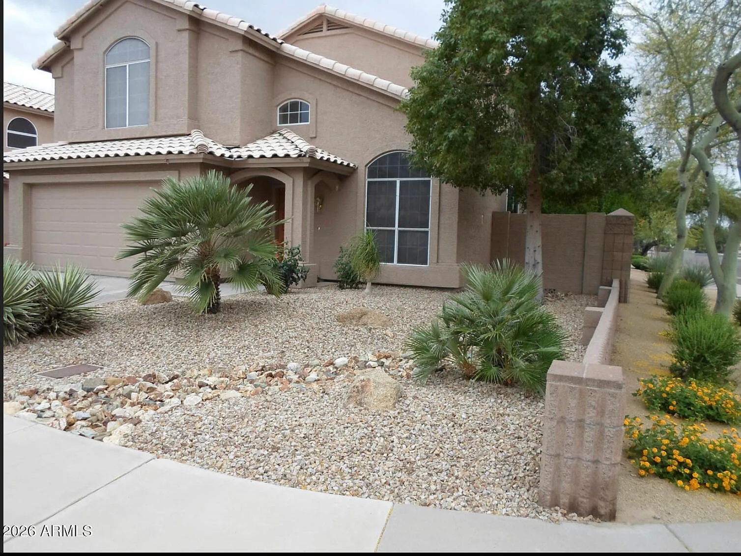 3 bed, 2.5 bath, 2119 sqft, $3,300 — Photo 3