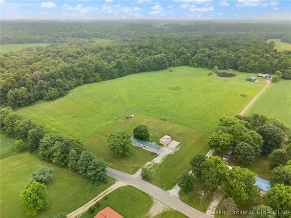 5835 McPhillips Road SE, Elizabeth, IN 47117