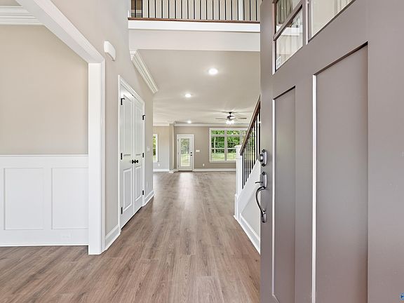 4th image of 222 Lyndon Cove Rd