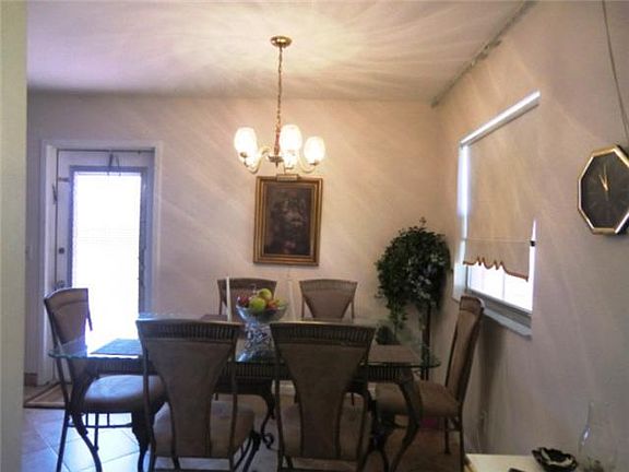 4th image of 428 Brittany I #428