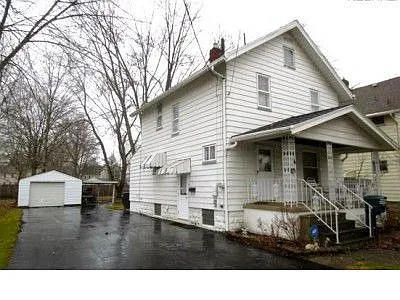 1661 W Ave Nw photo 1