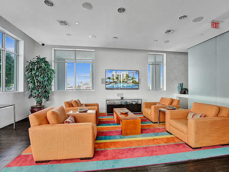 300 S Australian Ave #1009 — Photo 30