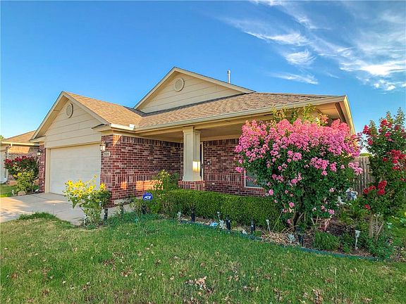 3rd image of 2609 Wheatland Dr