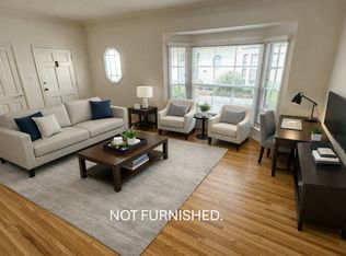 224 S Tower Dr APT C, Beverly Hills, CA 90211