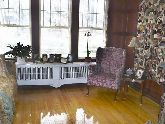 Sun Room/Den