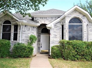 7014 Charleston Dr, Rowlett, TX 75089