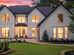 111 Edgewood Dr, Montgomery, TX 77356