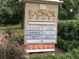 1030 E Lancaster Ave