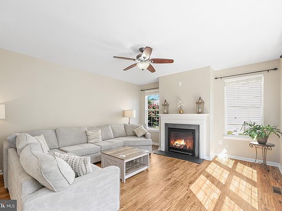 4th image of 35550 Saint James Dr