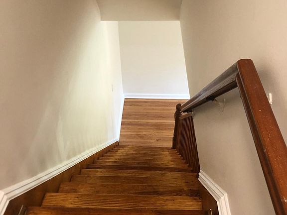 3rd image of 129 N Nichols Ave Floor 2