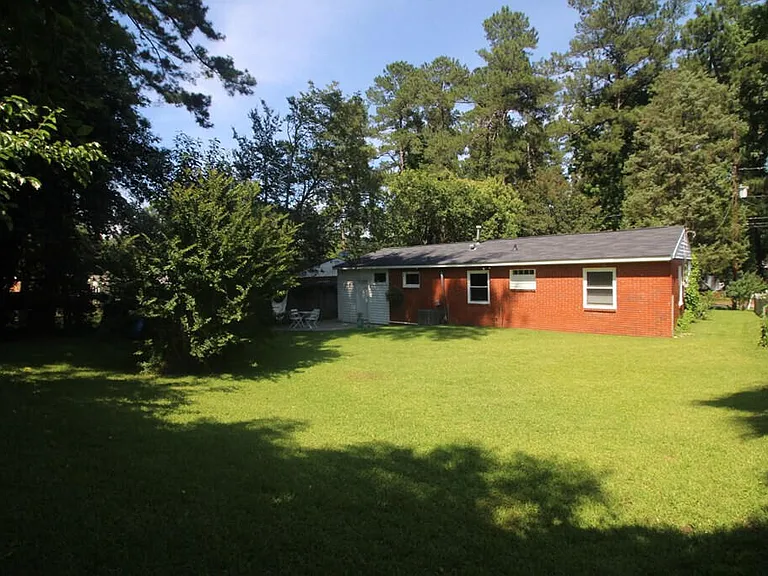 818 Ona Dr — Photo 29