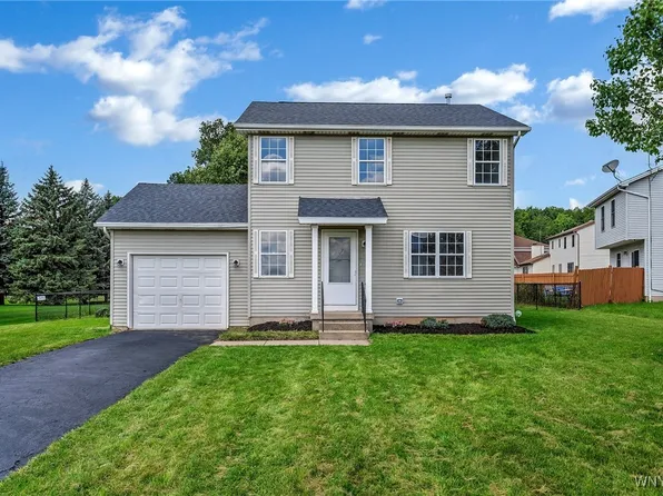 7630 Dean Brown Dr, Niagara Falls, NY 14304