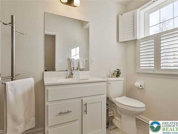 5th image of 3868 Mink Rd