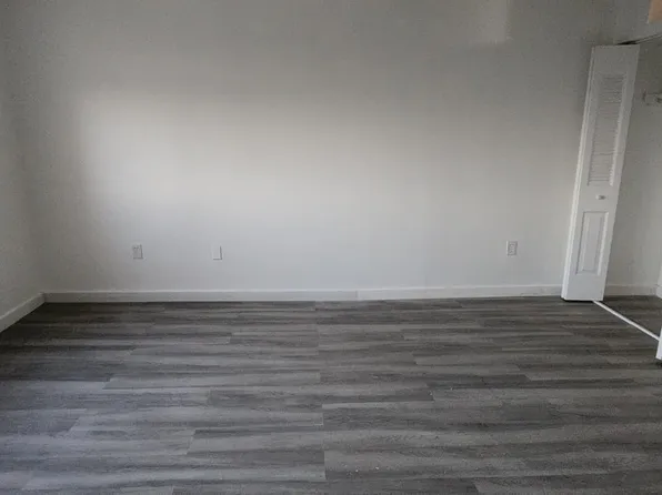 093-6930 NW 186th St, Hialeah, FL