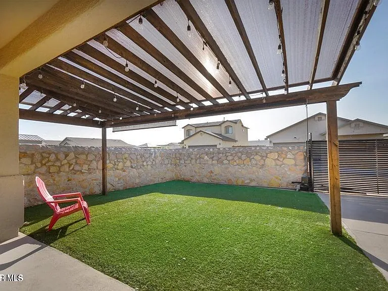 2105 Tim Foster St — Photo 26