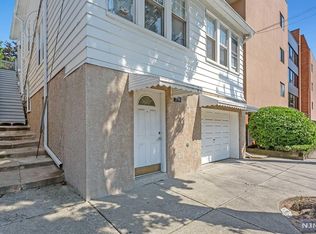 396 Gorge Rd, Cliffside Park, NJ 07010