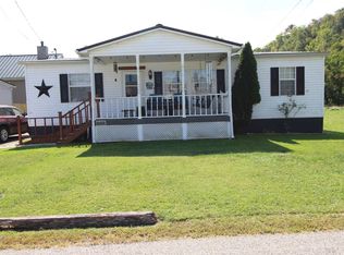 223 Lynn Oak Dr, Lavalette, WV 25535
